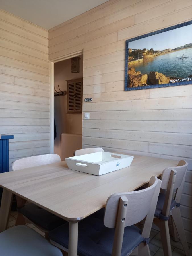 Apartmán Sous Les Toits De Saint-Enogat Dinard Exteriér fotografie